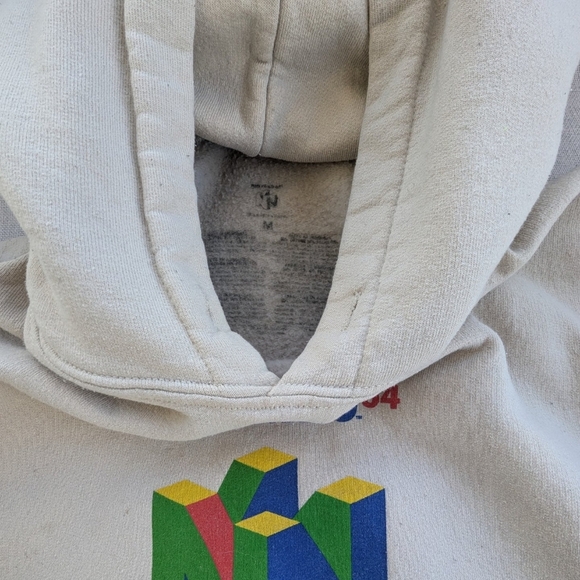 Nintendo 64 Hoodie Sweatshirt made by Nintendo Ivory Color Size M - Picture 4 of 4